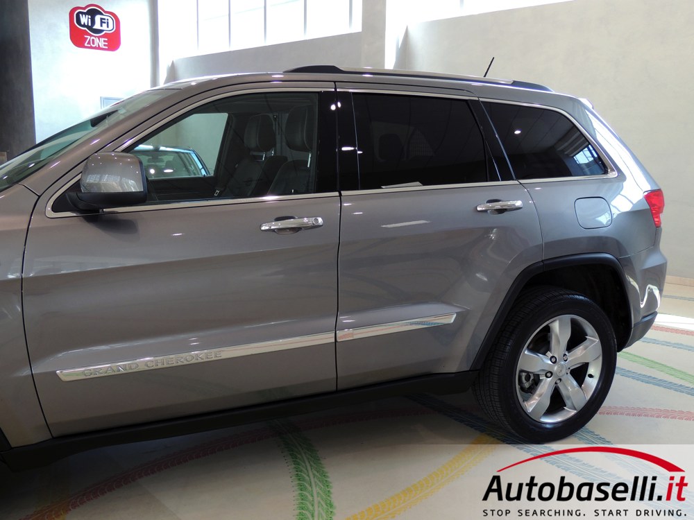 Jeep grand cherokee interior part #2