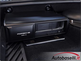 PORSCHE 996 CARRERA 4 CABRIOLET TIPTRONIC