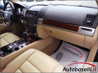 VOLKSWAGEN TOUAREG 2.5 TDI R5 TIPTRONIC