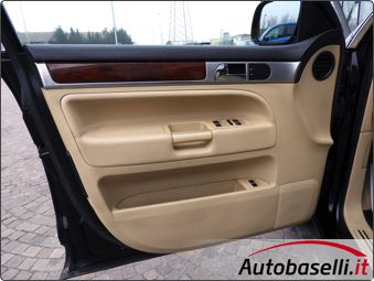 VOLKSWAGEN TOUAREG 2.5 TDI R5 TIPTRONIC