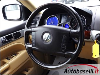 VOLKSWAGEN TOUAREG 2.5 TDI R5 TIPTRONIC