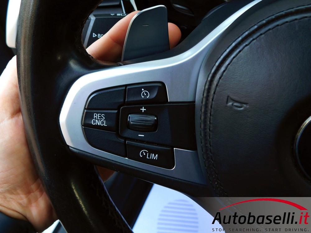 BMW 520 D XDRIVE MSPORT TOURING AUTOMATICA - Foto 41