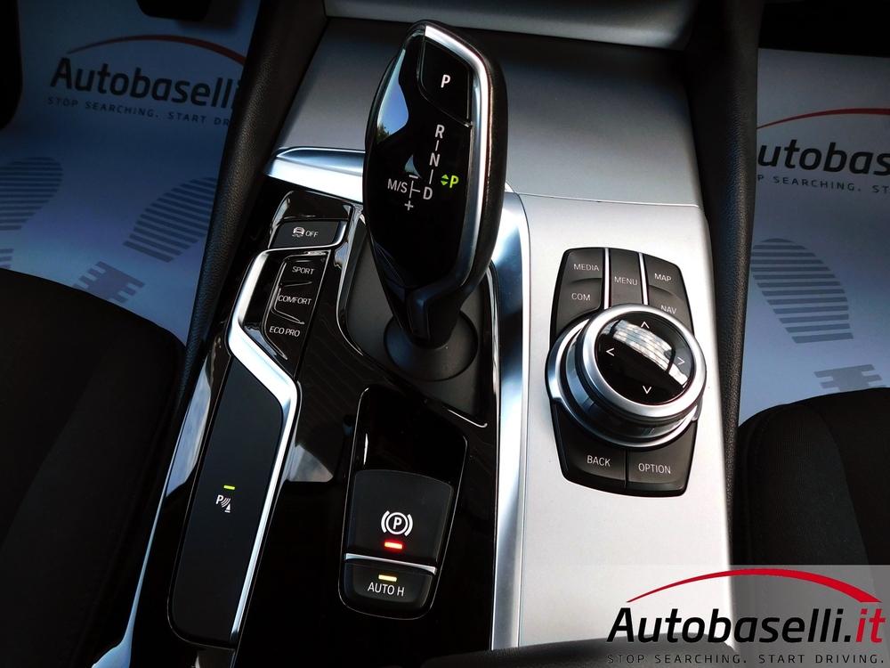 BMW SERIE 5 TOURING 520D BUSINES - Foto 47
