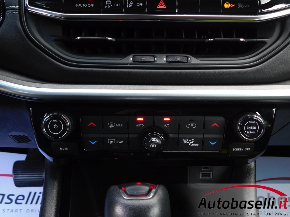 JEEP COMPASS E-HYBRID ALTITUDE 1.5T4 DCT7 - Foto 68