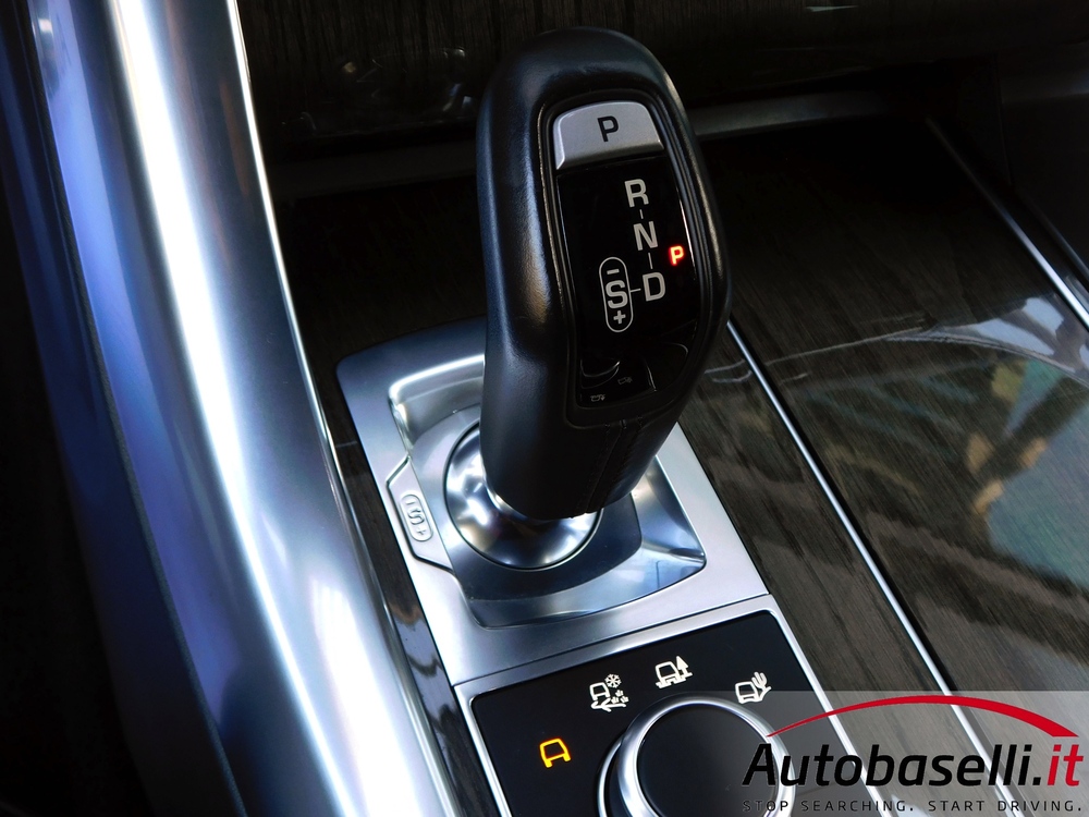 L. R. RANGE ROVER SPORT 3.0 TDV6 HSE DYNAMIC - Foto 47