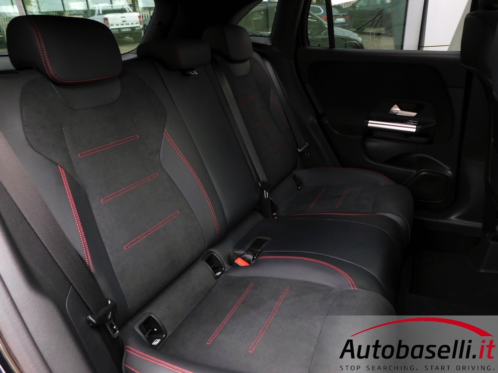 MERCEDES GLA 180D AMG LINE ADVANCED PLUS - Foto 12