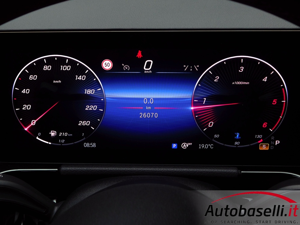 MERCEDES GLA 180D AMG LINE ADVANCED PLUS - Foto 37