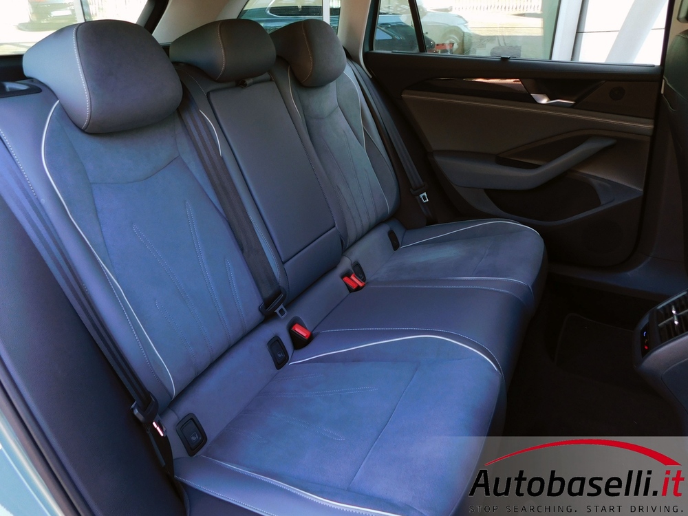 VOLKSWAGEN PASSAT 1.5 ETSI ACT BUSINESS 150CV DSG - Foto 12