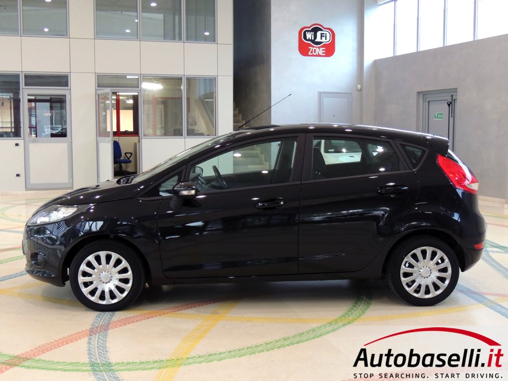Hay ford ikon automatico